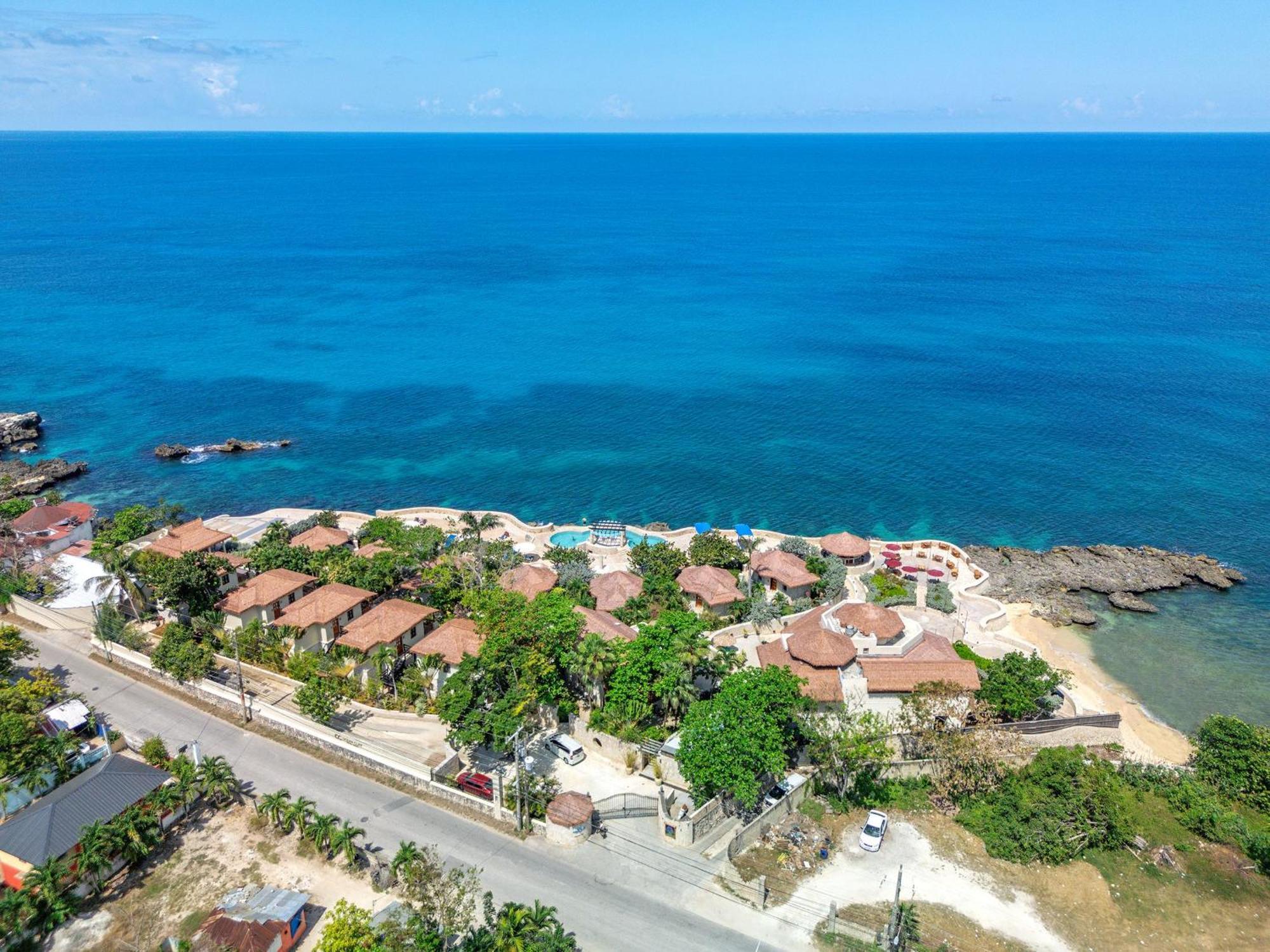 Ocean Cliff Hotel Negril Limited - Adults Only Bagian luar foto