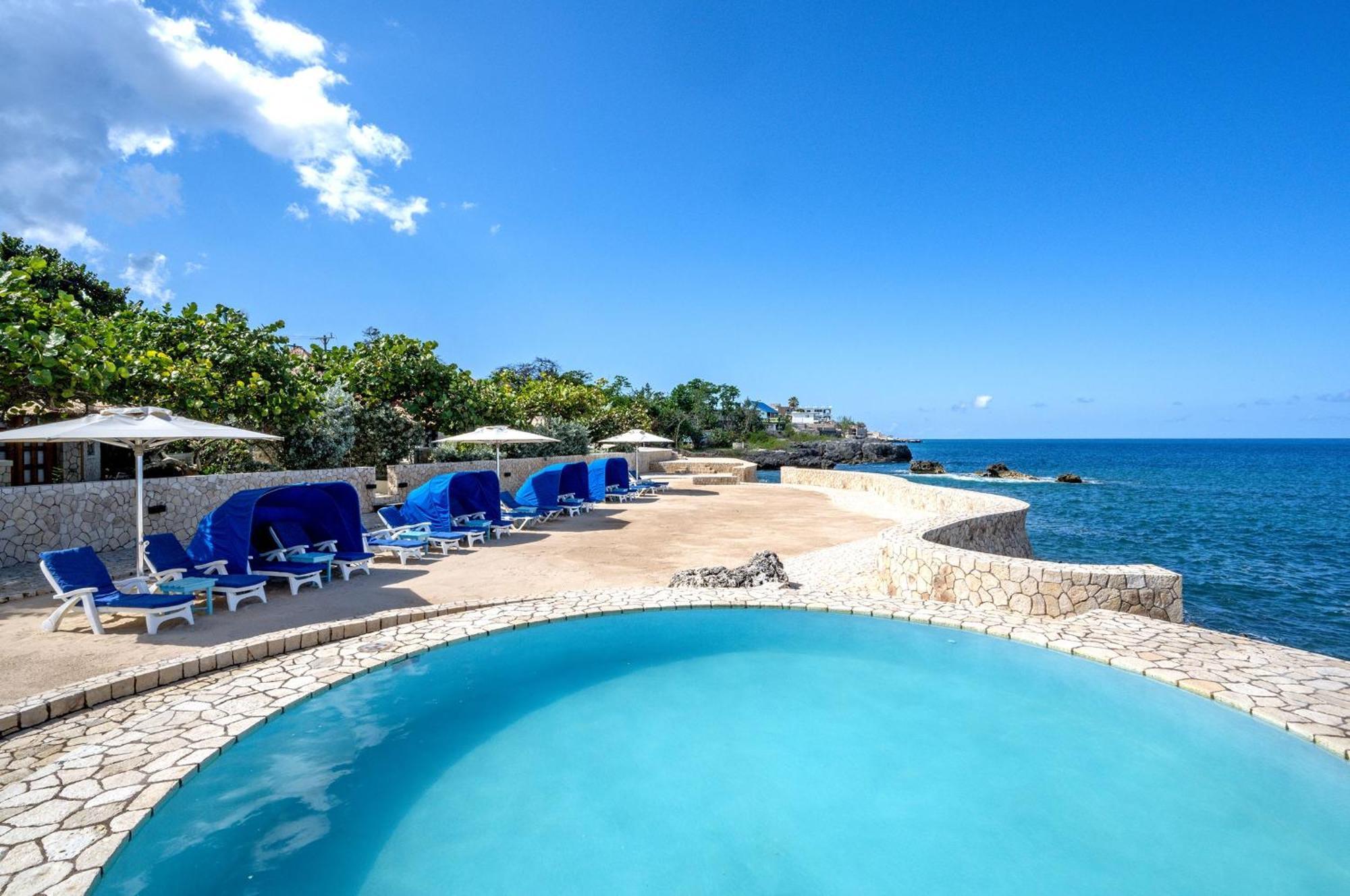 Ocean Cliff Hotel Negril Limited - Adults Only Bagian luar foto
