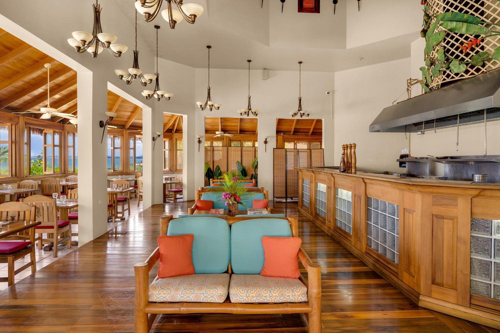 Ocean Cliff Hotel Negril Limited - Adults Only Bagian luar foto
