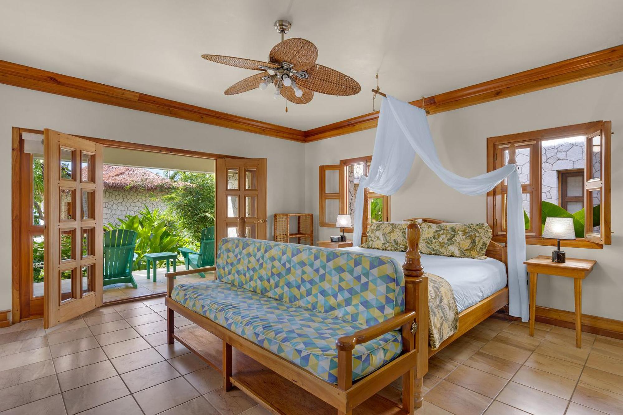 Ocean Cliff Hotel Negril Limited - Adults Only Bagian luar foto